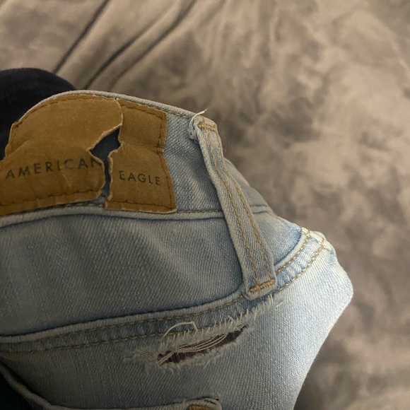 American Eagle Low Rise Skinny Jeans - Picture 3 of 3